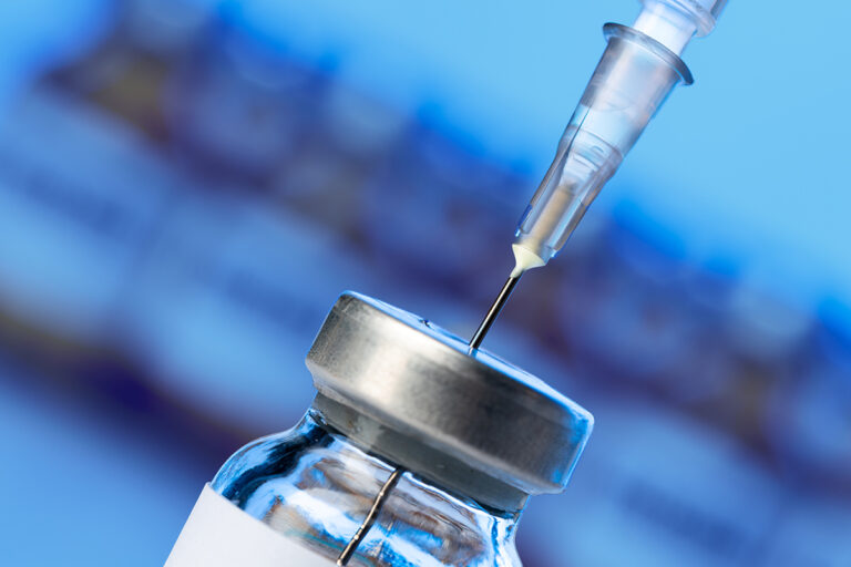 چه کسانی باید واکسن HPV (گارداسیل) را دریافت کنند؟