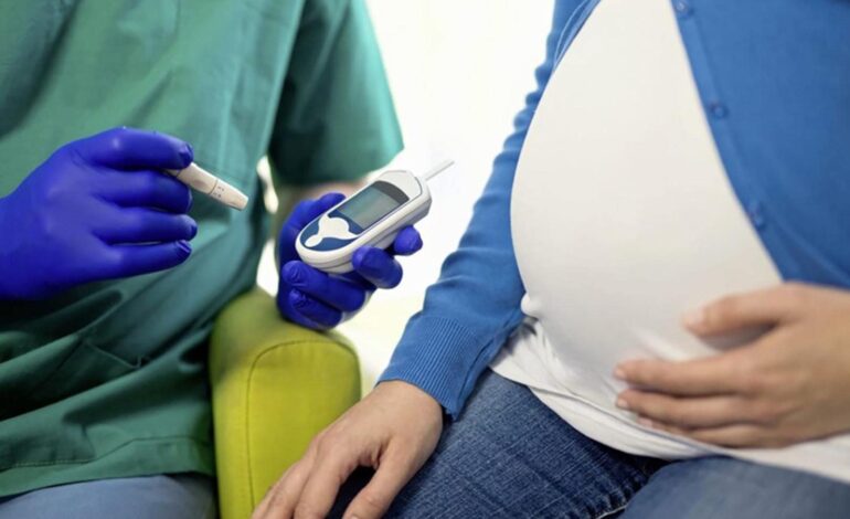  کنترل قند در زنان مبتلا به دیابت بارداری