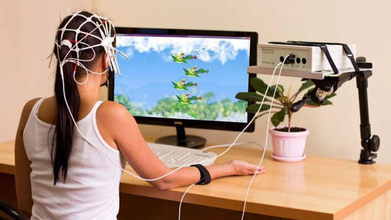 نوروفیدبک تراپی، روشی نوین، پایدار و کم‌عارضه در درمان بیش‌فعالی و نقص توجه کودکان (ADHD)