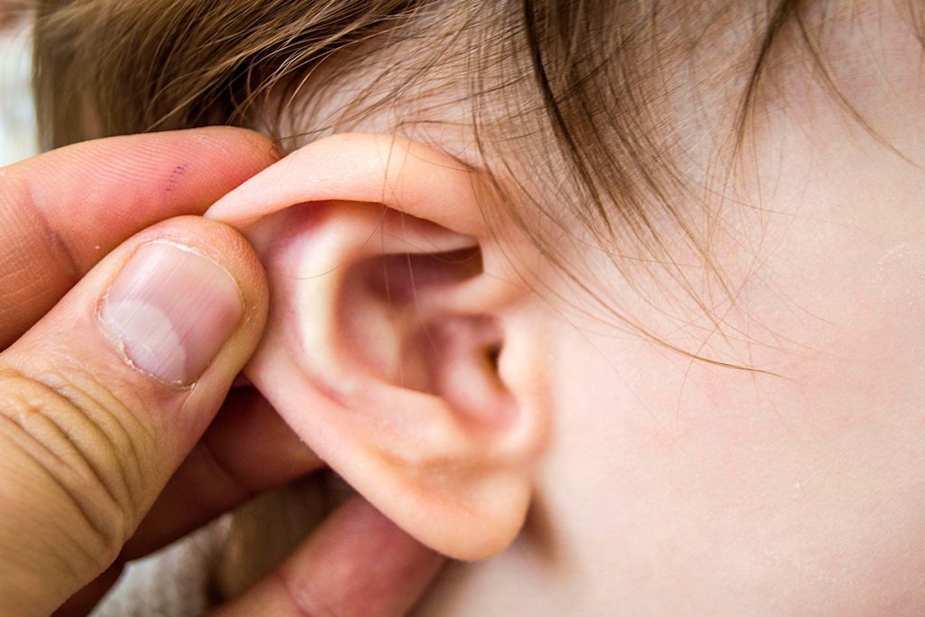 درمان عفونت گوش نوزاد