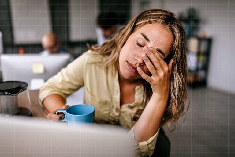 سندرم خستگی مزمن: علائم و راهکارهای مدیریت